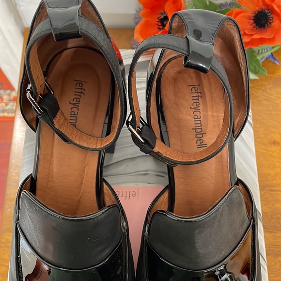 Jeffrey Campbell Walden - Picture 2 of 8